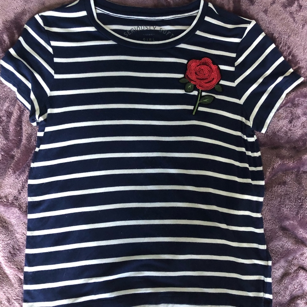 cute aeropostale shirt with sequence!!